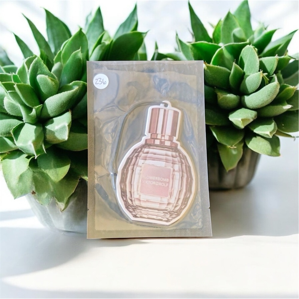 Freshie-FlowerBomb-Viktor&Rolf Air Freshener-MANY FRAGRANCES AVAILABLE!!